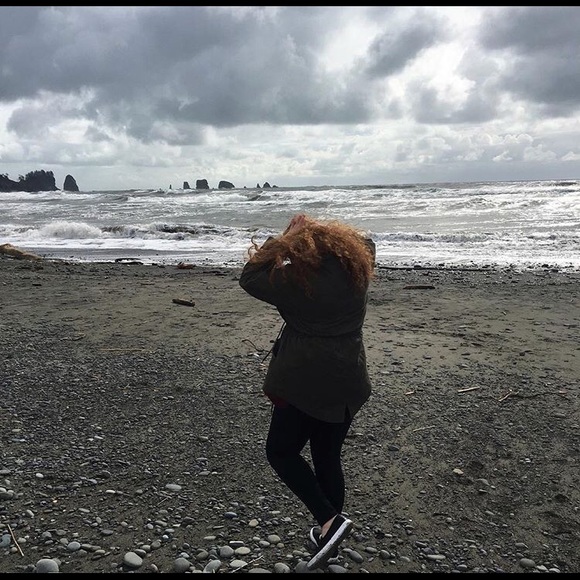 Meet the seller 💚 - Picture 3 of 8